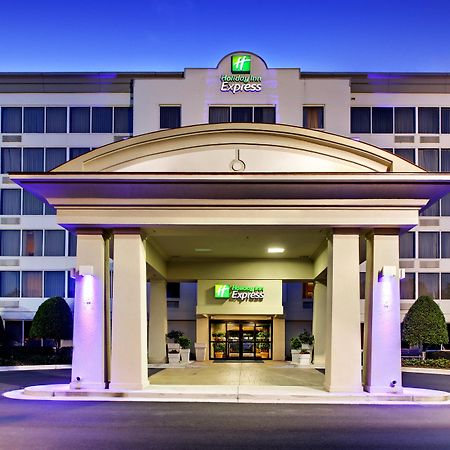 Holiday Inn Express - Atlanta-Kennesaw By Ihg Exterior photo