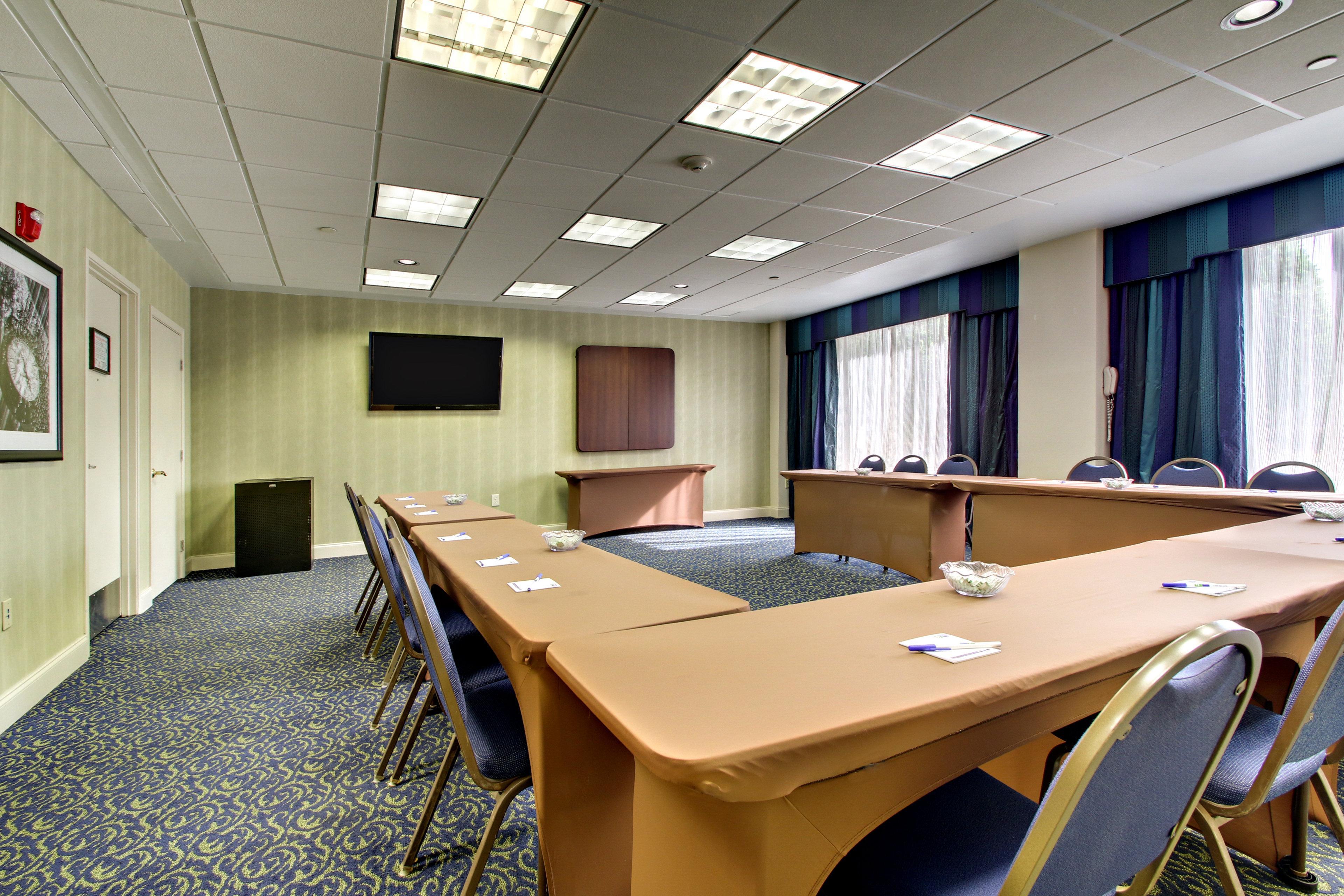 Holiday Inn Express - Atlanta-Kennesaw By Ihg Exterior photo