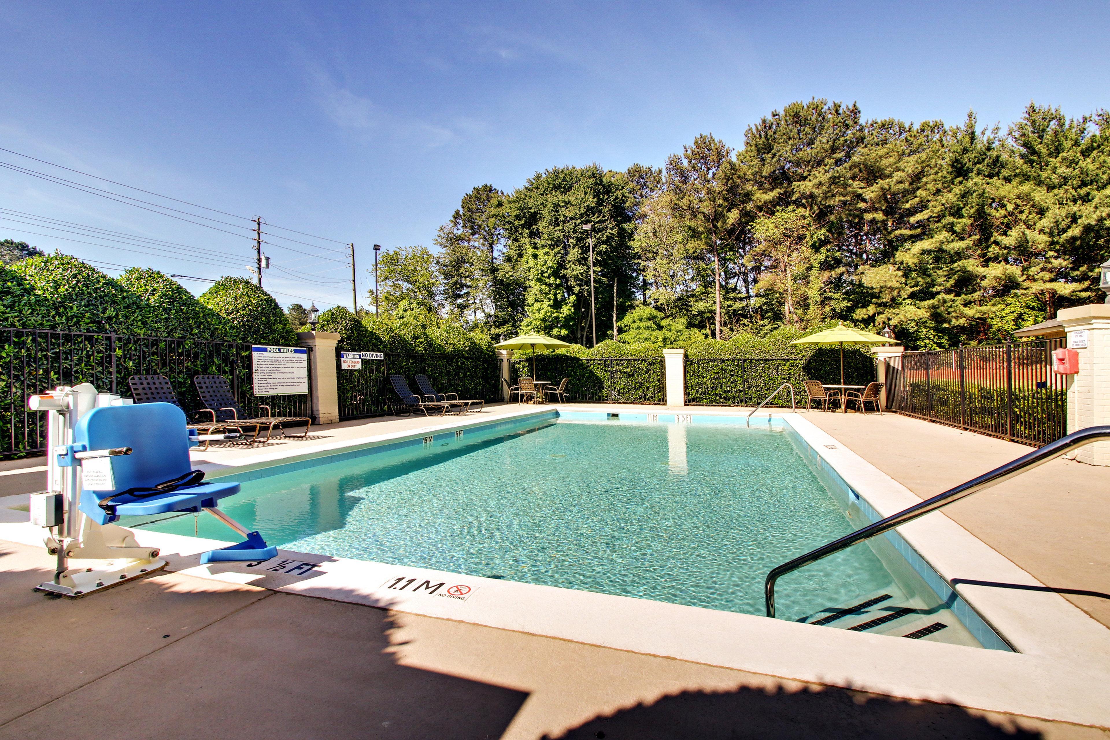 Holiday Inn Express - Atlanta-Kennesaw By Ihg Exterior photo