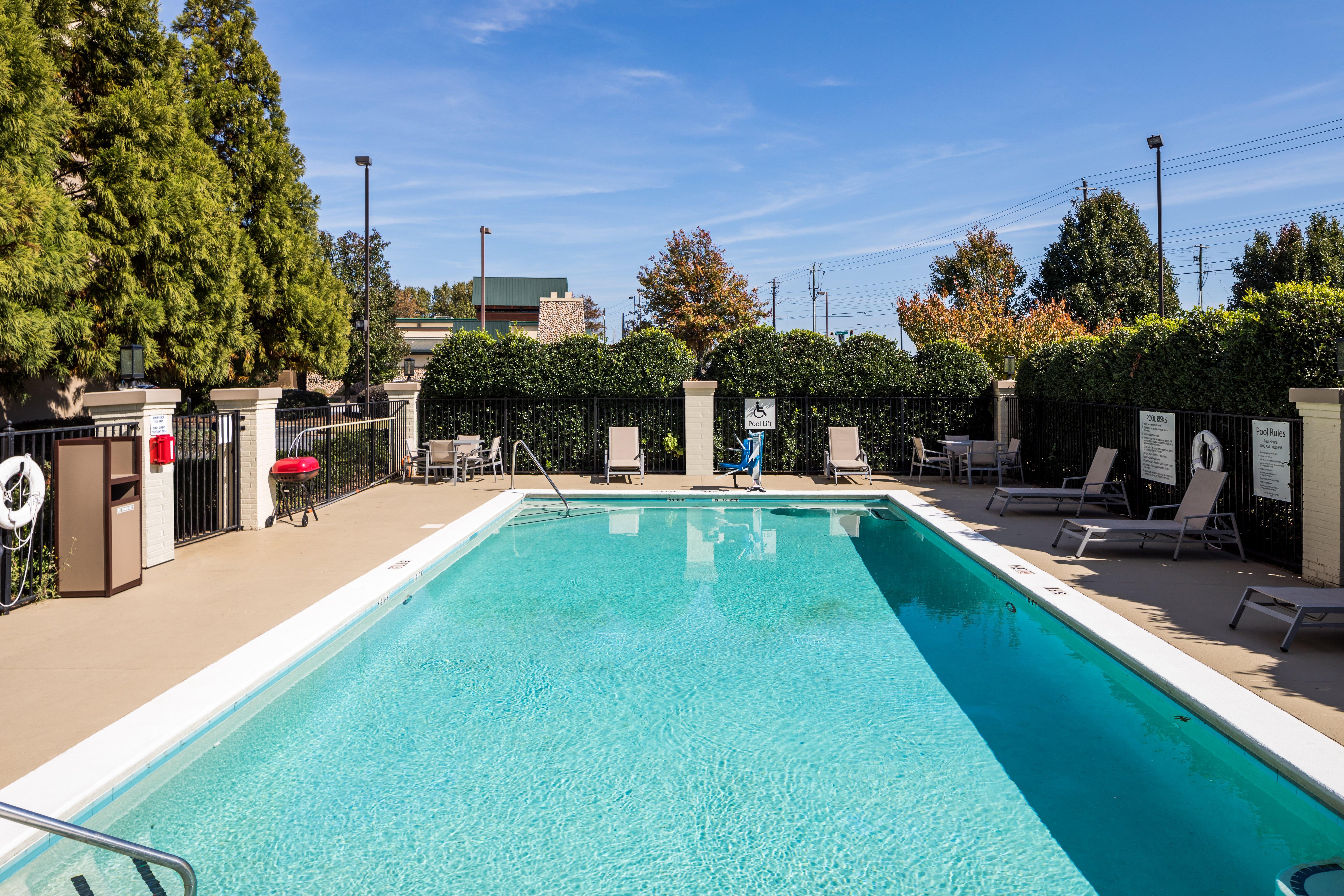 Holiday Inn Express - Atlanta-Kennesaw By Ihg Exterior photo