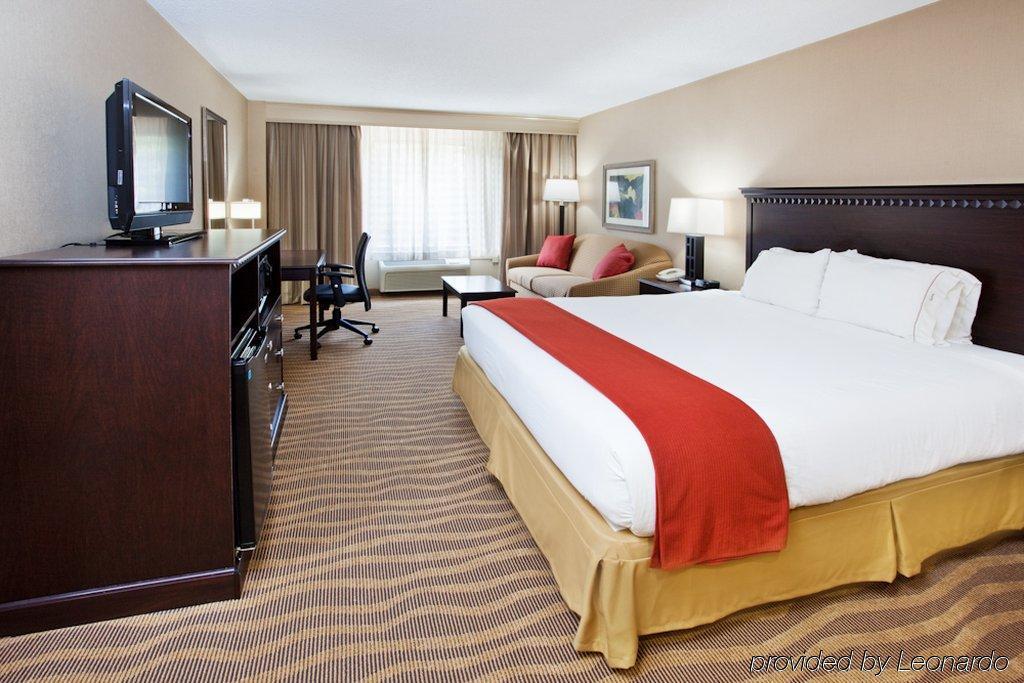 Holiday Inn Express - Atlanta-Kennesaw By Ihg Room photo