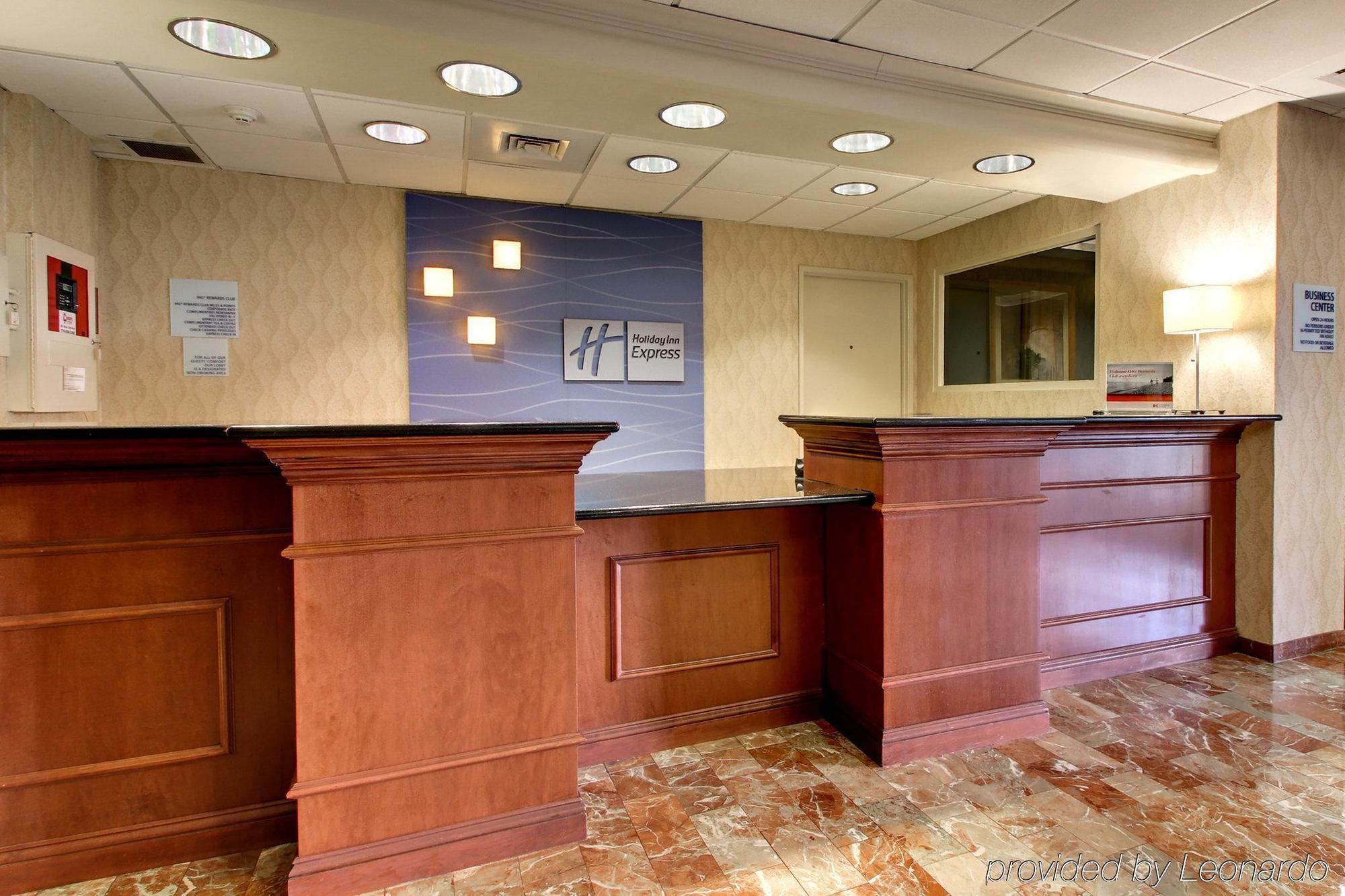 Holiday Inn Express - Atlanta-Kennesaw By Ihg Exterior photo